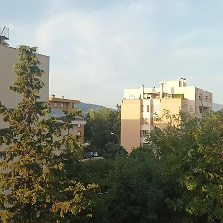 Affitta Via Piave * פוליניו